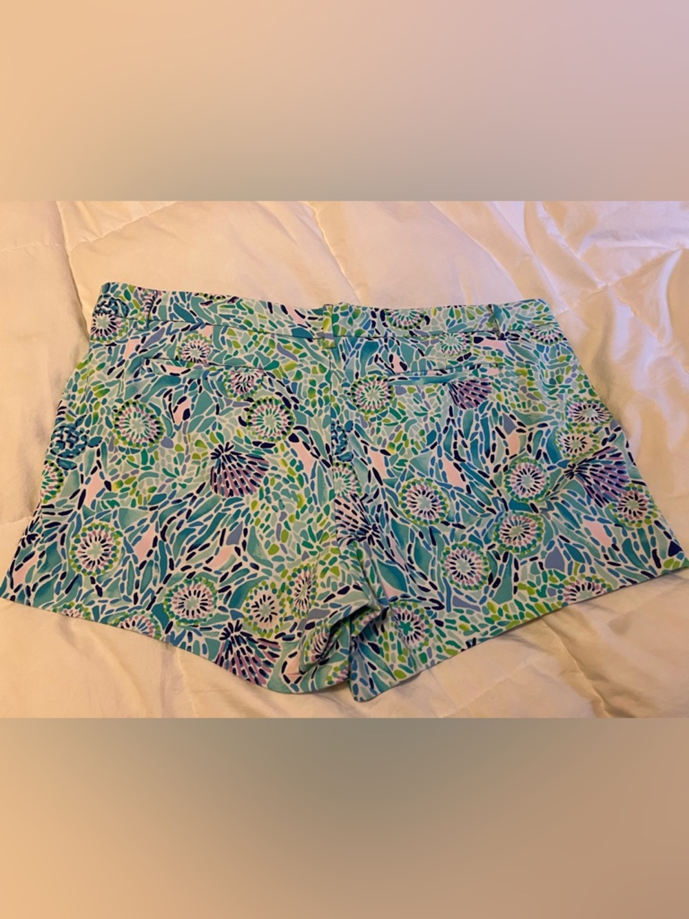 Lilly Pulitzer Women’s Floral Mosaic Print Shorts - Aqua Multi w/ Turtles/Shells - Picture 4 of 7